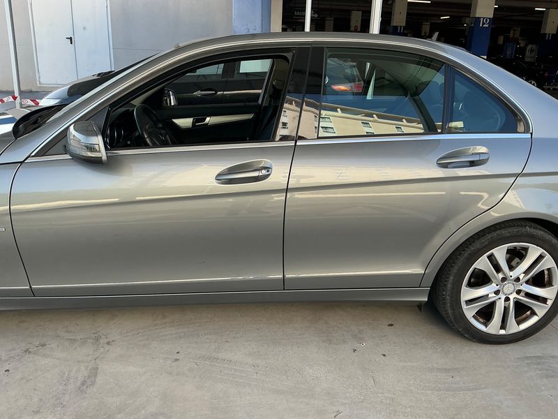 Mercedes-Benz C-Klasse C 200 CDI BlueEfficiency Avantgarde 2012 – снимка 4