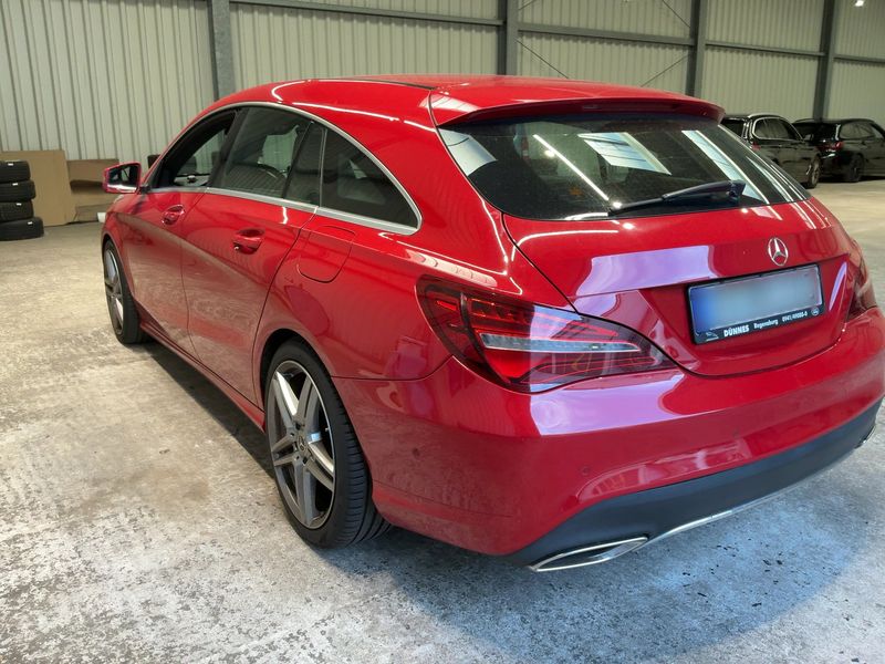 Mercedes-Benz CLA-Klasse CLA 220 Shooting Brake Urban — zdjęcie 3