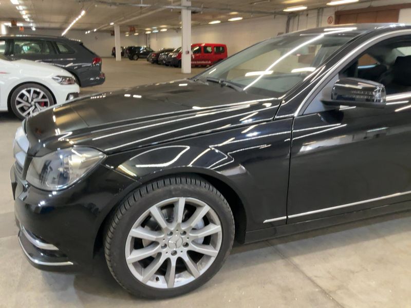Mercedes-Benz C-Klasse C 180 CGI BlueEfficiency — zdjęcie 2