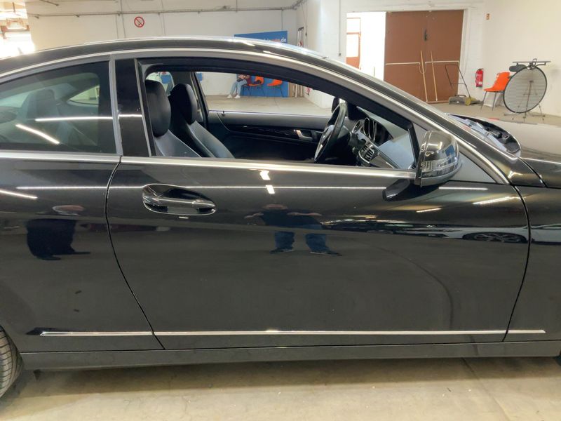 Mercedes-Benz C-Klasse C 180 CGI BlueEfficiency — zdjęcie 7