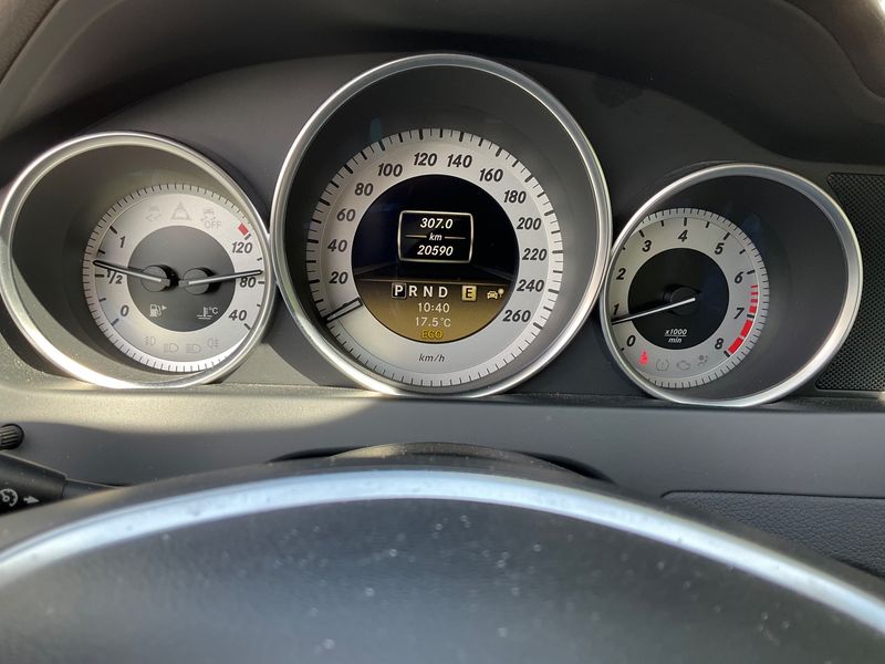 Mercedes-Benz C-Klasse C 180 CGI BlueEfficiency — zdjęcie 13