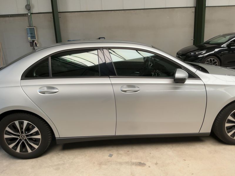 Mercedes-Benz A-Klasse Limousine A 180 d — zdjęcie 7