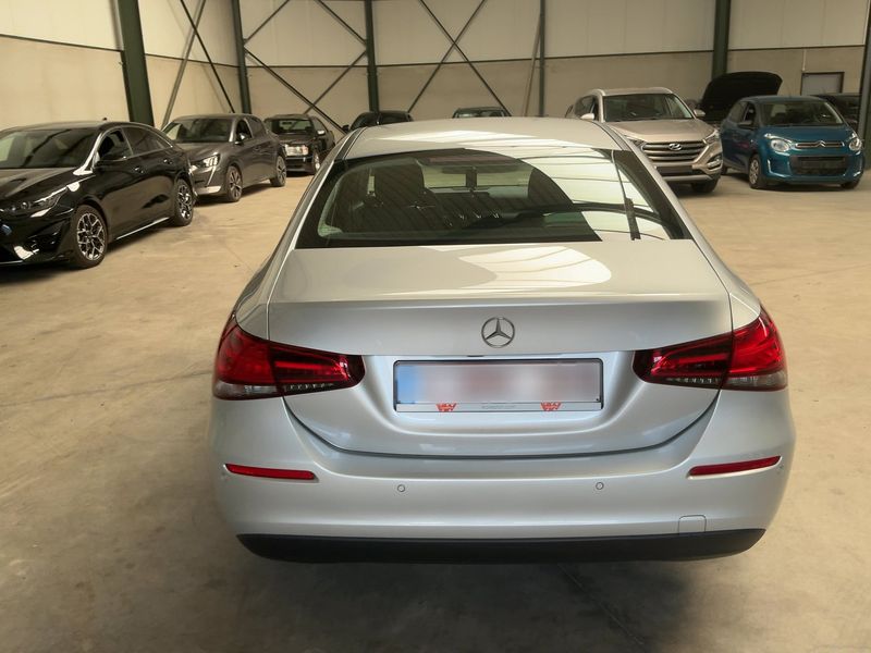 Mercedes-Benz A-Klasse Limousine A 180 d — zdjęcie 5