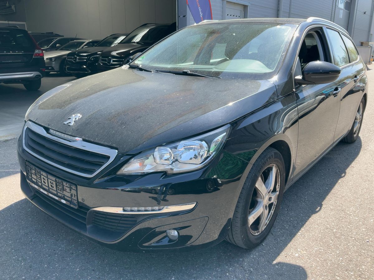 Peugeot 308 2016 — photo 1