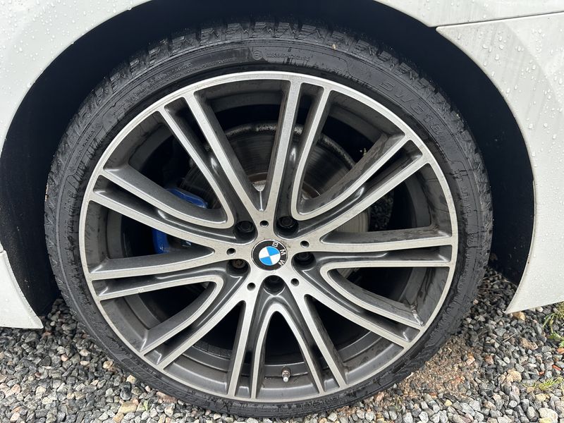 BMW 5er M550d xDrive — zdjęcie 15