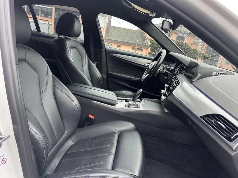 BMW 5er M550d xDrive — zdjęcie 10
