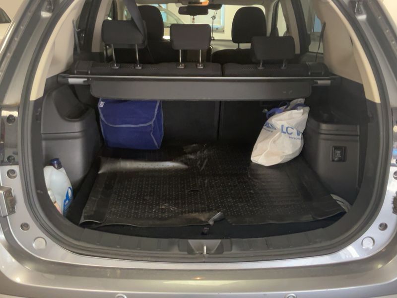 Mitsubishi Outlander 2.4 PHEV 4WD — zdjęcie 10