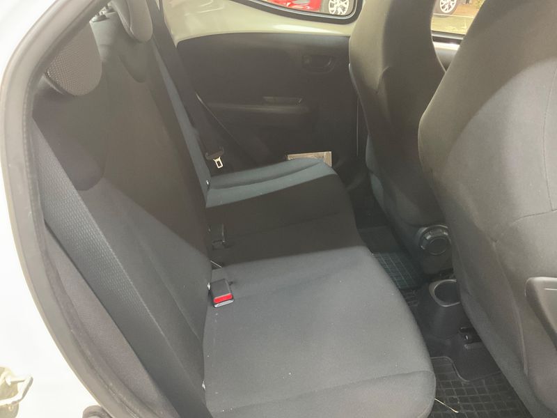 Toyota Aygo 1.0 X 2017 – снимка 19
