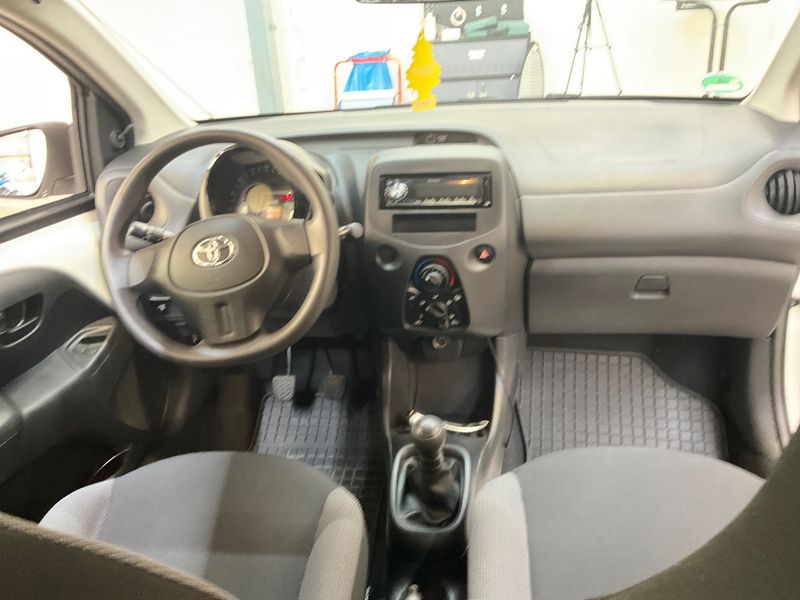 Toyota Aygo 1.0 X 2017 – снимка 17
