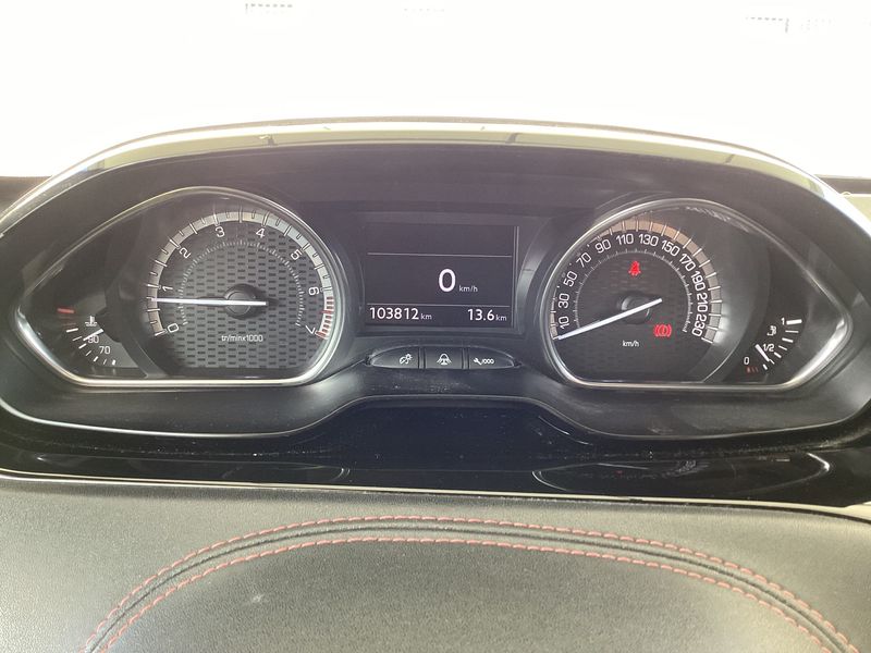 Peugeot 208 1.6 THP GTi — zdjęcie 13