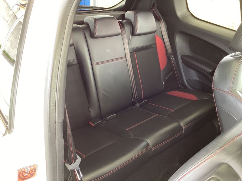Peugeot 208 1.6 THP GTi — zdjęcie 14