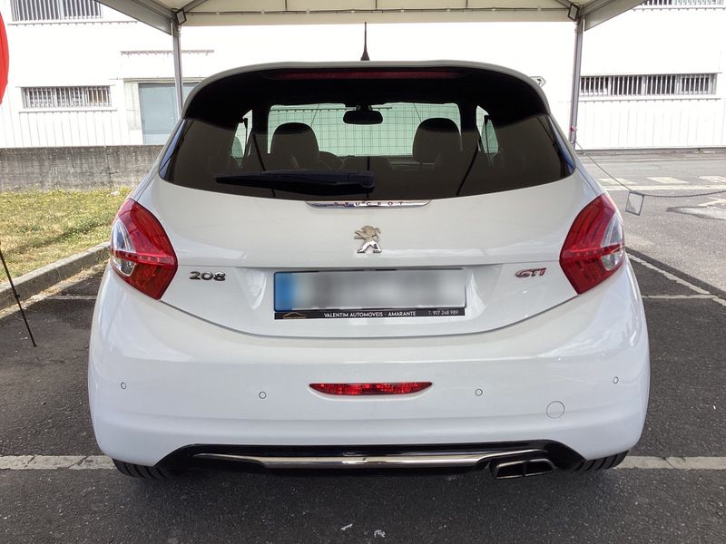 Peugeot 208 1.6 THP GTi — zdjęcie 5