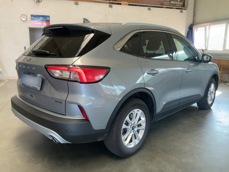 Ford Kuga 2.5 Plug-in Hybrid Titanium — zdjęcie 6