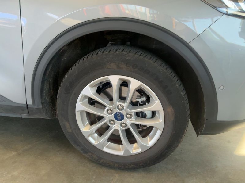 Ford Kuga 2.5 Plug-in Hybrid Titanium 2022 – снимка 11