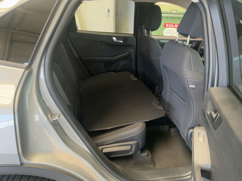 Ford Kuga 2.5 Plug-in Hybrid Titanium — zdjęcie 14