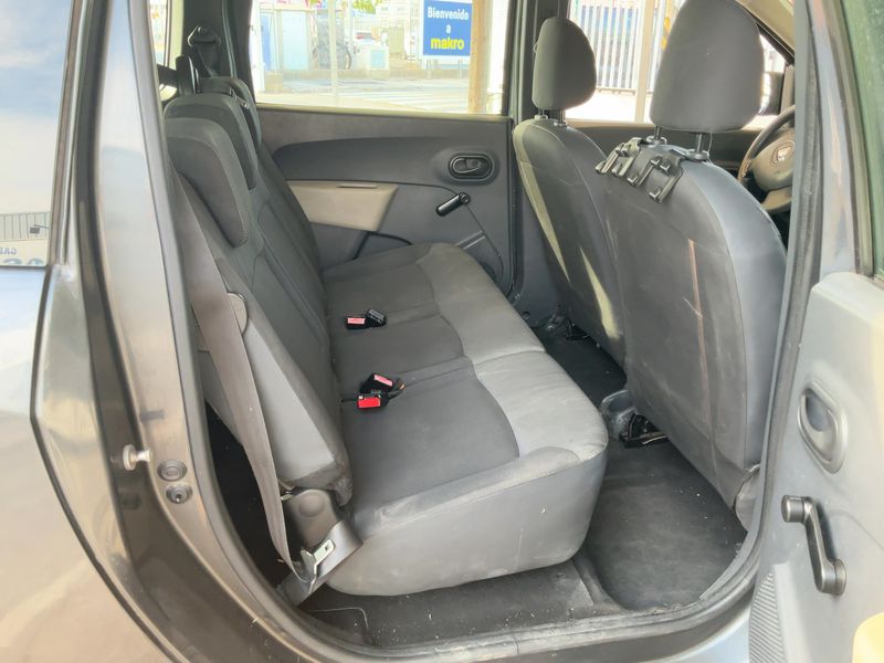 Dacia Lodgy 1.5 dCi Diesel Ambiance — zdjęcie 14