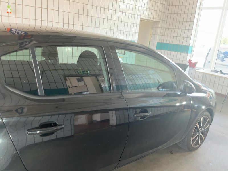 Opel Corsa 1.4 Edition — zdjęcie 7