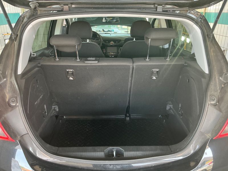Opel Corsa 1.4 Edition — zdjęcie 10