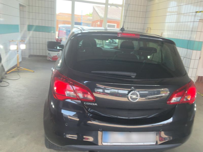 Opel Corsa 1.4 Edition — zdjęcie 5