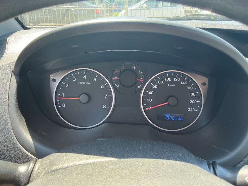 Hyundai i20 1.2 FIFA World Cup Edition — zdjęcie 4