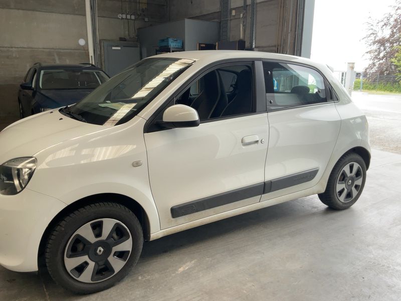 Renault Twingo 0.9 Energy Intens — zdjęcie 2