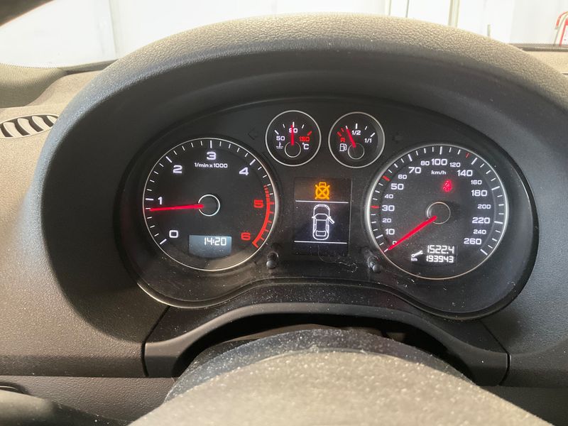 Audi A3 Sportback 2.0 TDI quattro Ambition — zdjęcie 13