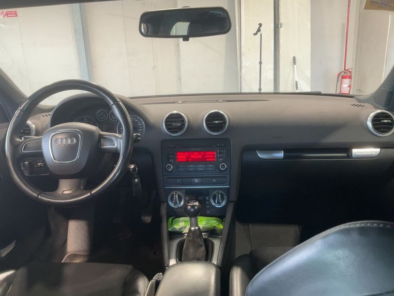 Audi A3 Sportback 2.0 TDI quattro Ambition — zdjęcie 12