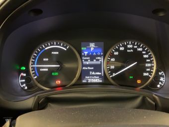 Lexus NX-Serie NX 300h — zdjęcie 13