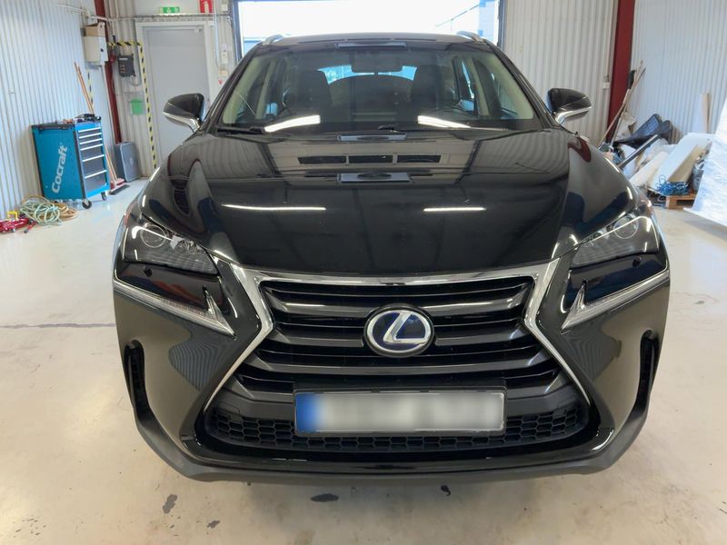 Lexus NX-Serie NX 300h — zdjęcie 9