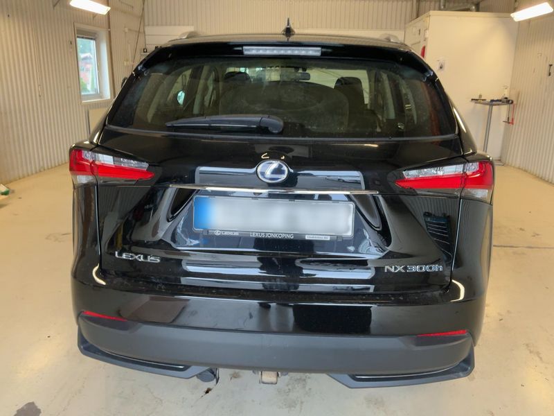 Lexus NX-Serie NX 300h — zdjęcie 5