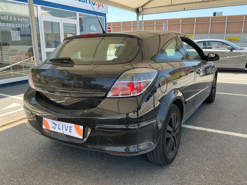 Opel Astra GTC 1.3 CDTI Sport — zdjęcie 2