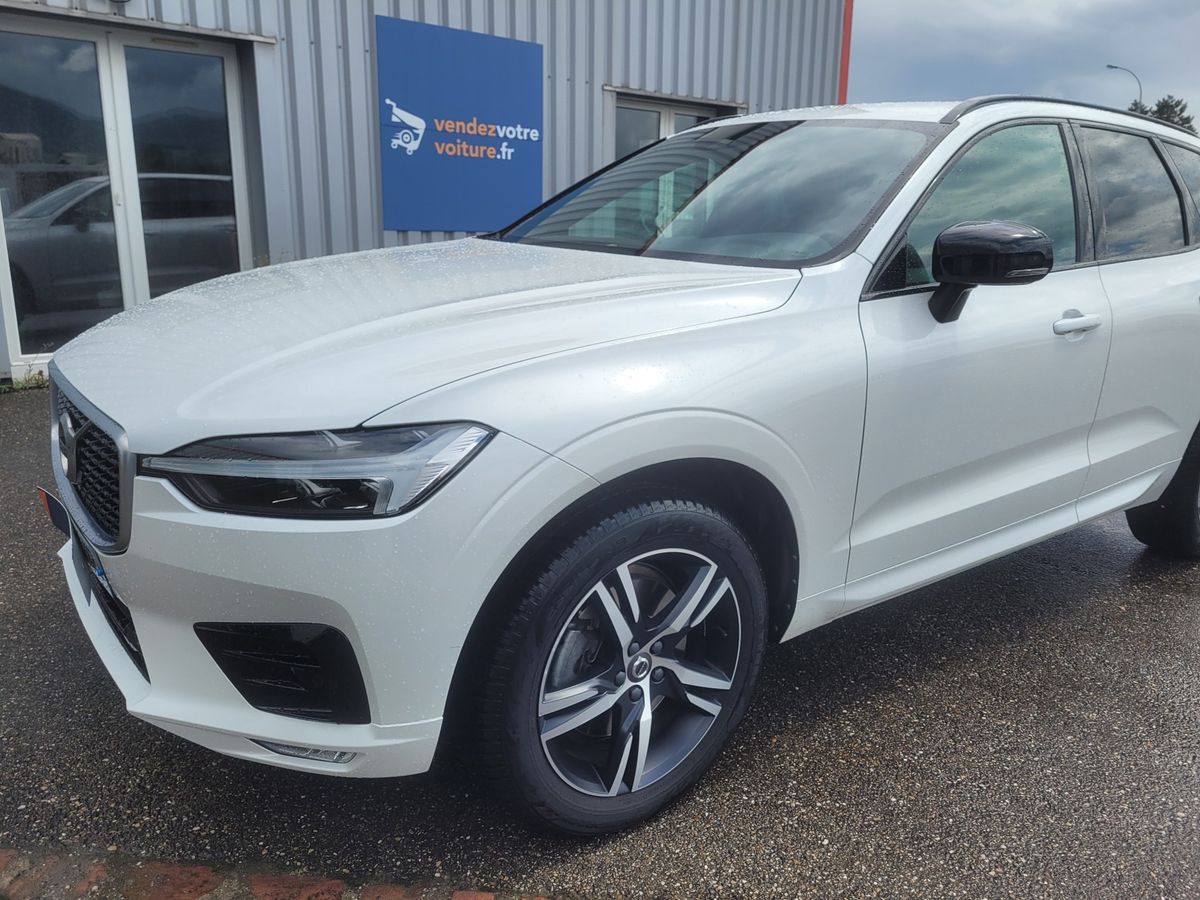 Volvo XC60 2.0 B4 R Design 2WD