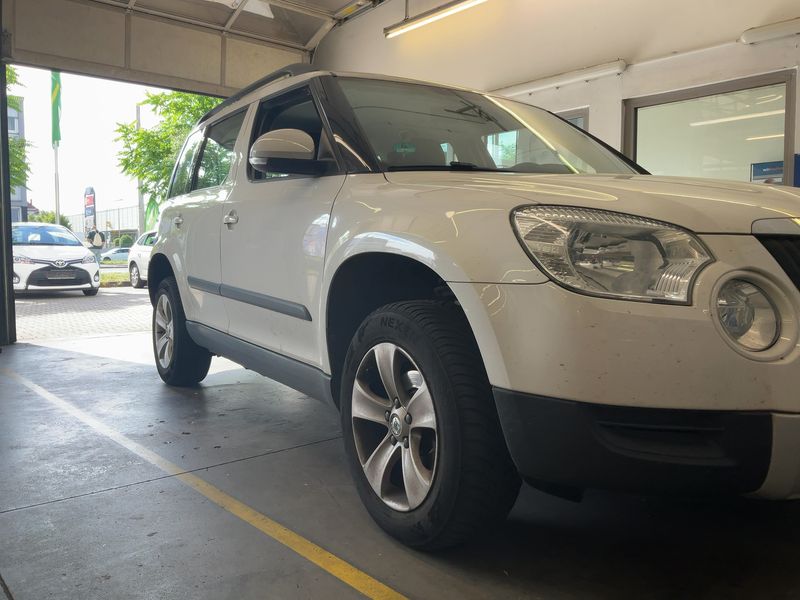 Skoda Yeti 1.4 TSI Ambition — zdjęcie 8