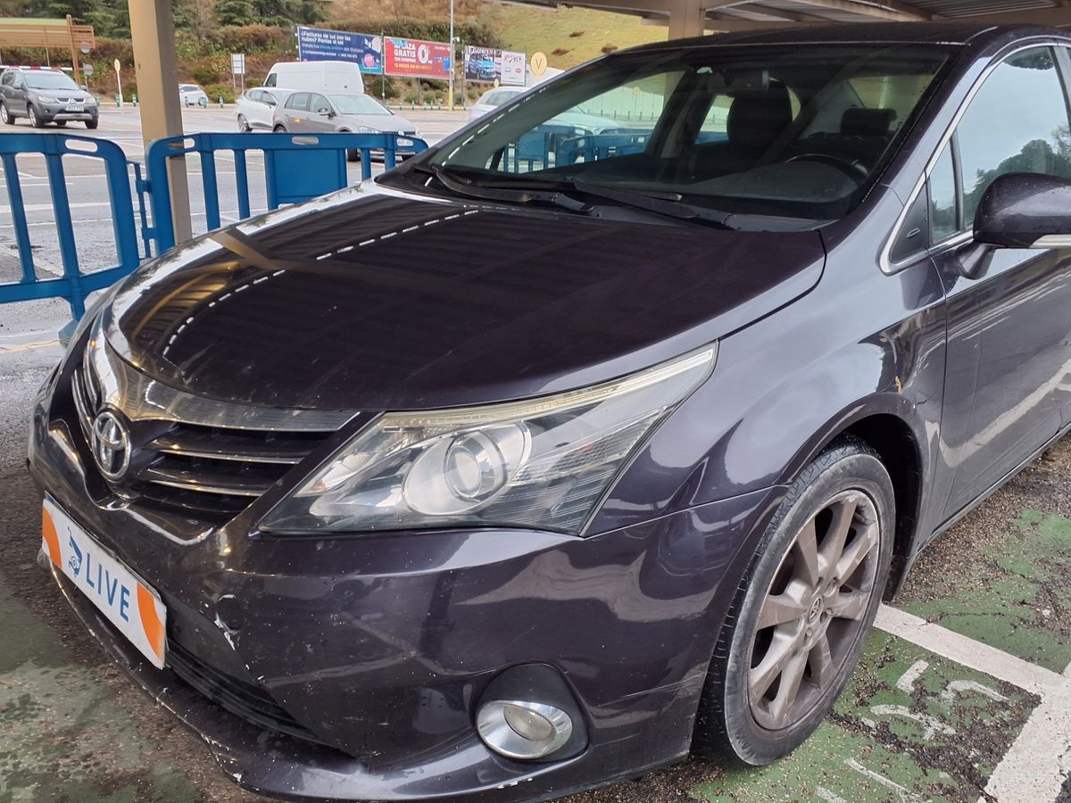 Toyota Avensis 2.0 D-4D Advance