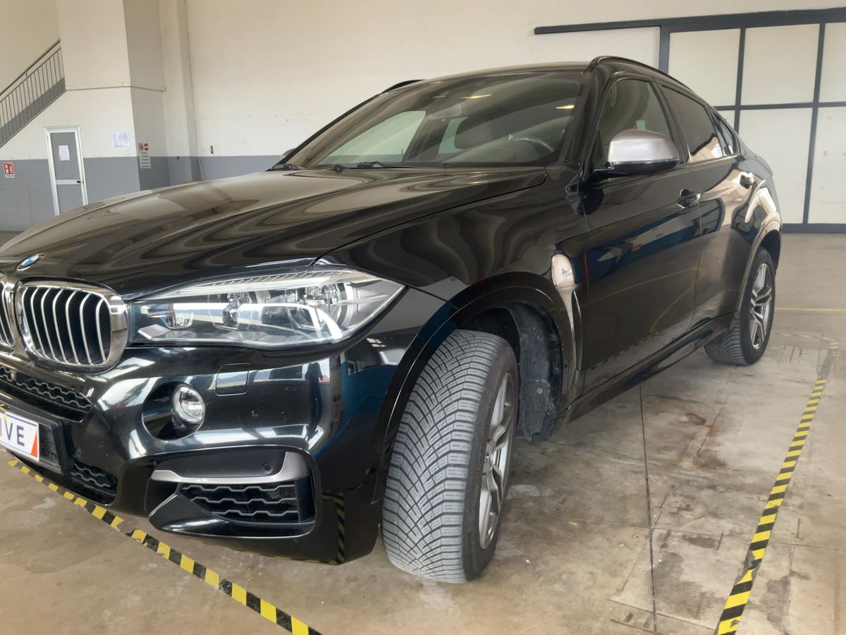 BMW X6 M50d