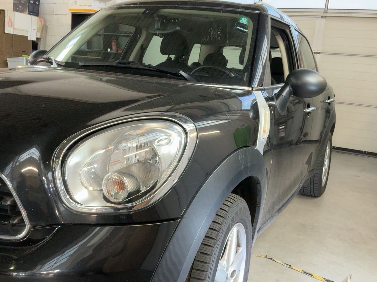 MINI Countryman One
