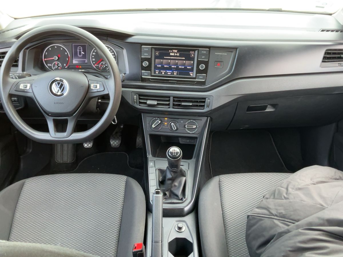 Volkswagen Polo 2021 — photo 18