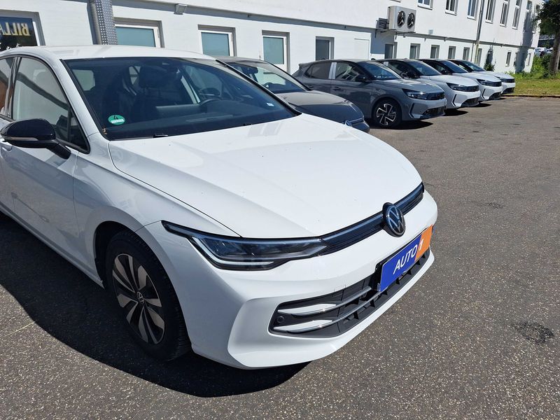 Volkswagen Golf VIII 1.5 TSI Goal — zdjęcie 6