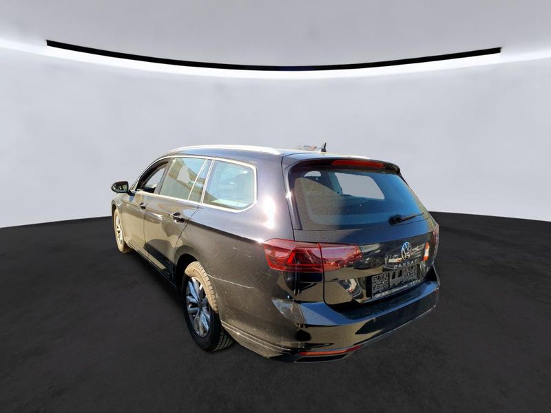Volkswagen Passat 2.0 TDI Business — zdjęcie 14