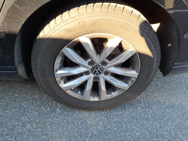 Volkswagen Passat 2.0 TDI Business — zdjęcie 24