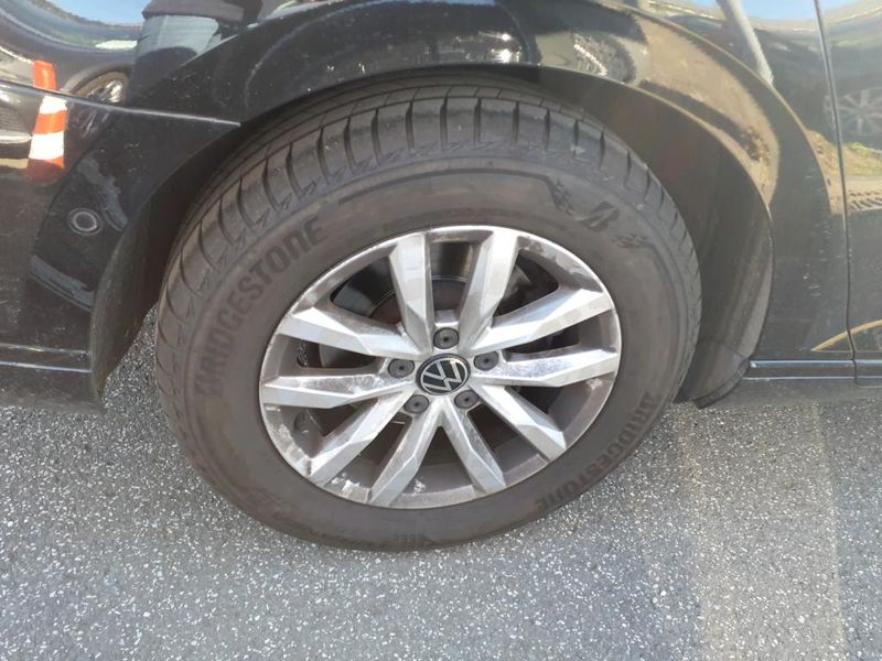 Volkswagen Passat 2.0 TDI Business — zdjęcie 25