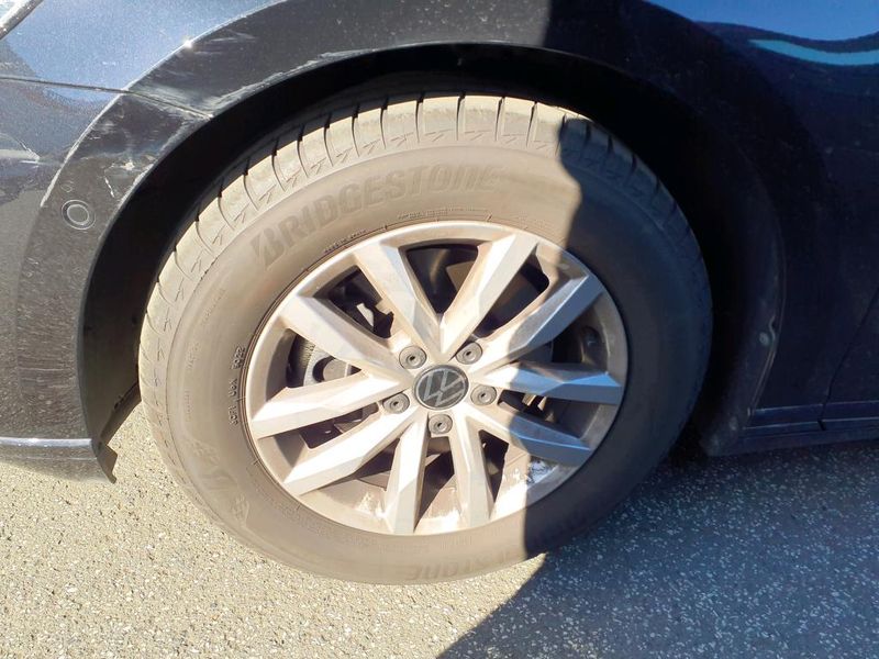 Volkswagen Passat 2.0 TDI Business — zdjęcie 22