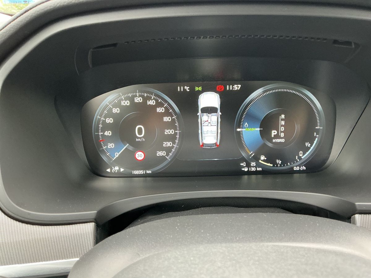 Volvo V90 2017 — photo 18
