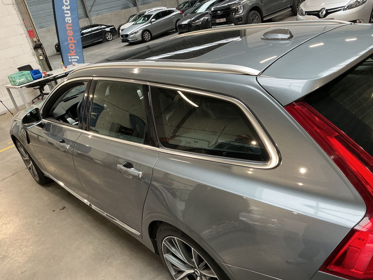 Volvo V90 2017 — photo 40