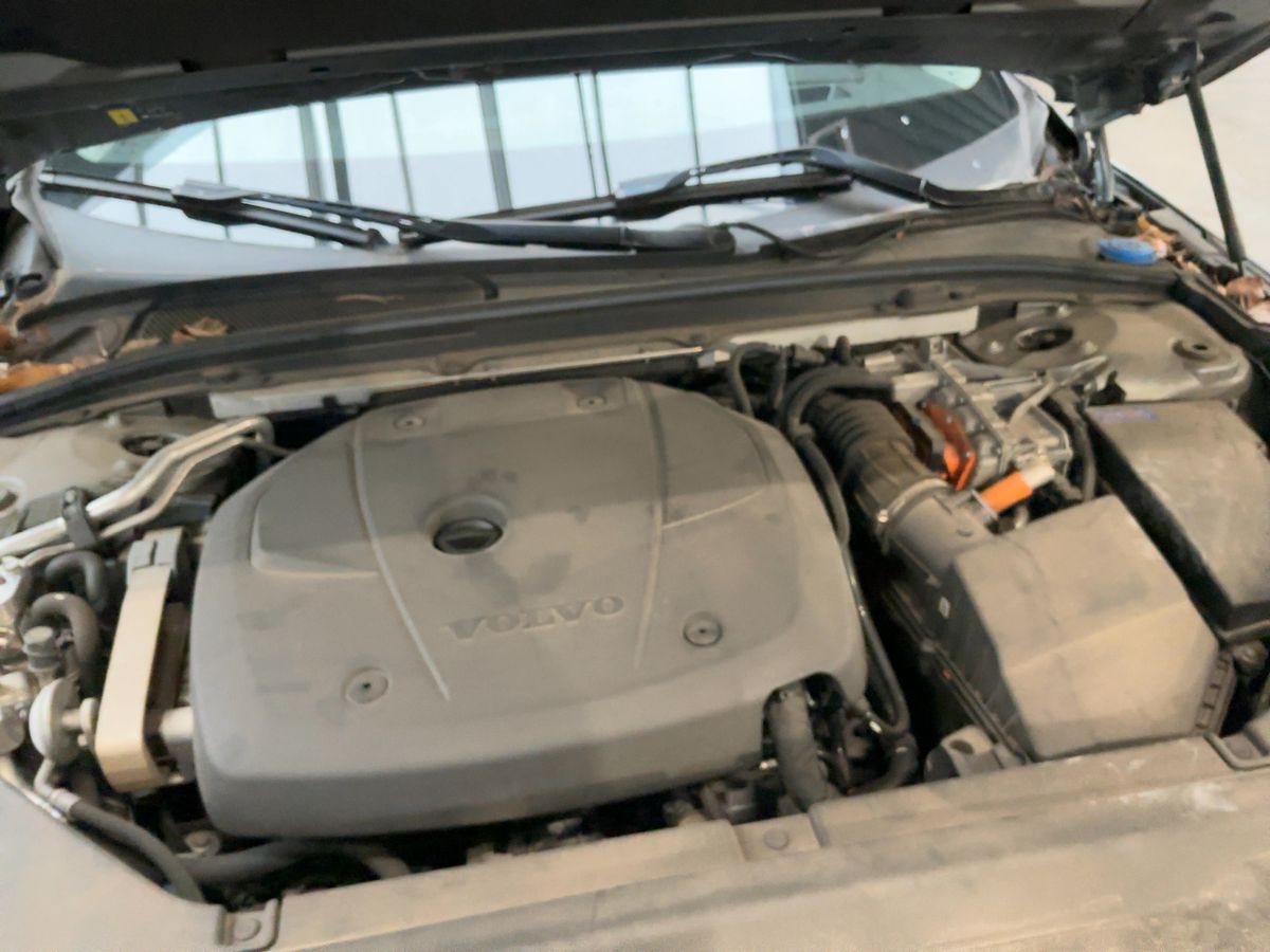 Volvo V90 2017 — photo 51