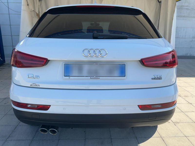 Audi Q3 2.0 TDI quattro Business — zdjęcie 5
