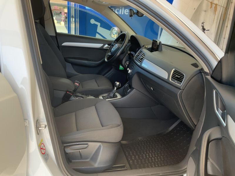 Audi Q3 2.0 TDI quattro Business — zdjęcie 11
