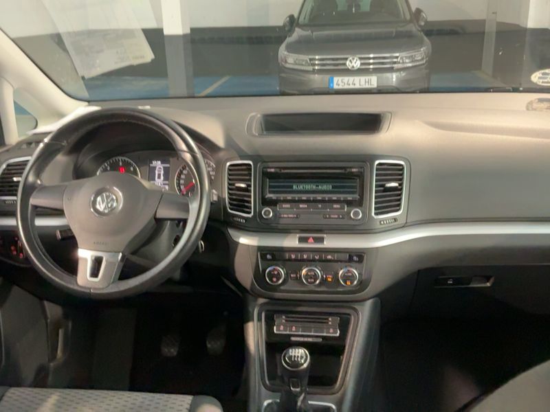 Volkswagen Sharan 2.0 TDI Edition BlueMotion Tech — zdjęcie 12