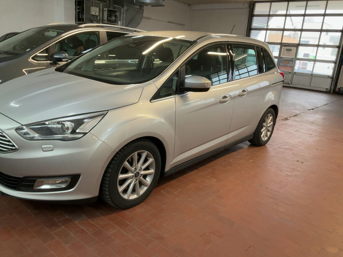 Ford Grand d'occasion