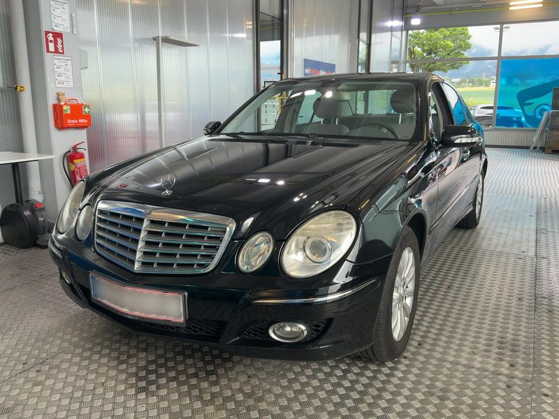 Mercedes-Benz E-Klasse E 220 CDI Elegance — zdjęcie 1